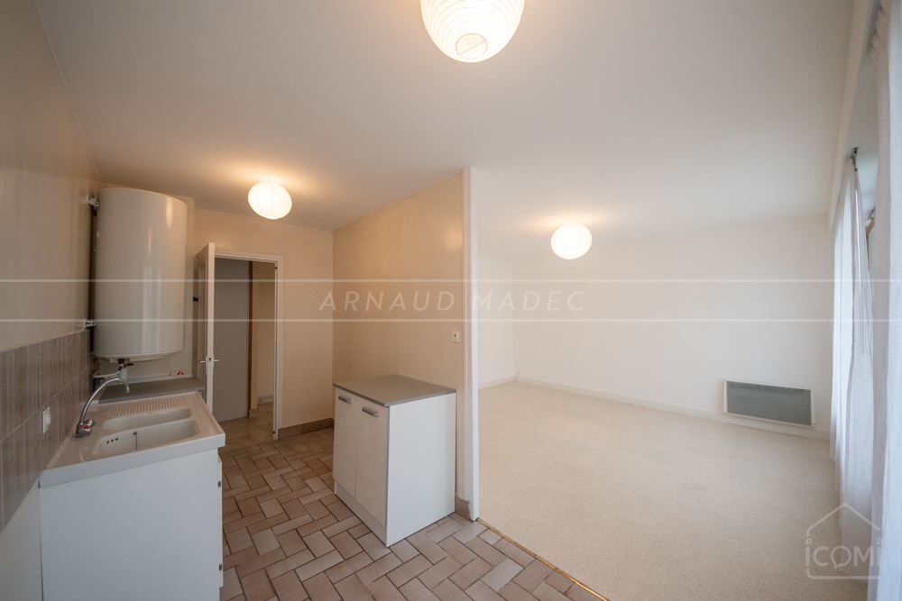 APPARTEMENT T2 DE STANDING - ASCENSEUR - BALCON - PARKING - RESIDENCE RECHERCHEE - RARE photo 4